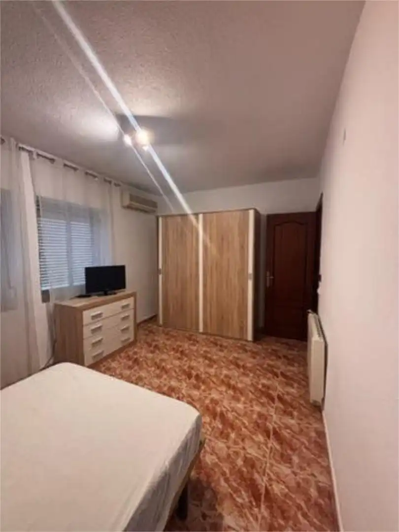 Casa o xalet de lloguer a Santa Isabel Dormitori de Casa o xalet de lloguer en Jaén amb Calefacció, Terrassa i Moblat