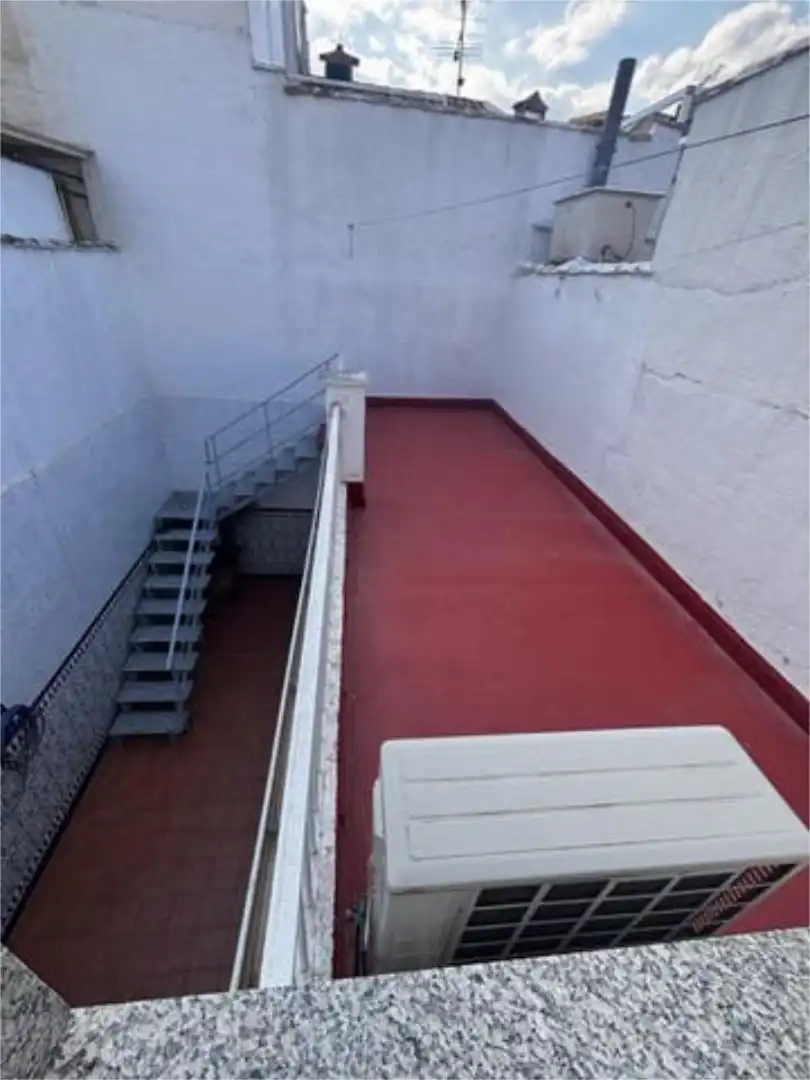 Casa o xalet de lloguer a Santa Isabel Casa o xalet de lloguer en Jaén amb Calefacció, Terrassa i Moblat