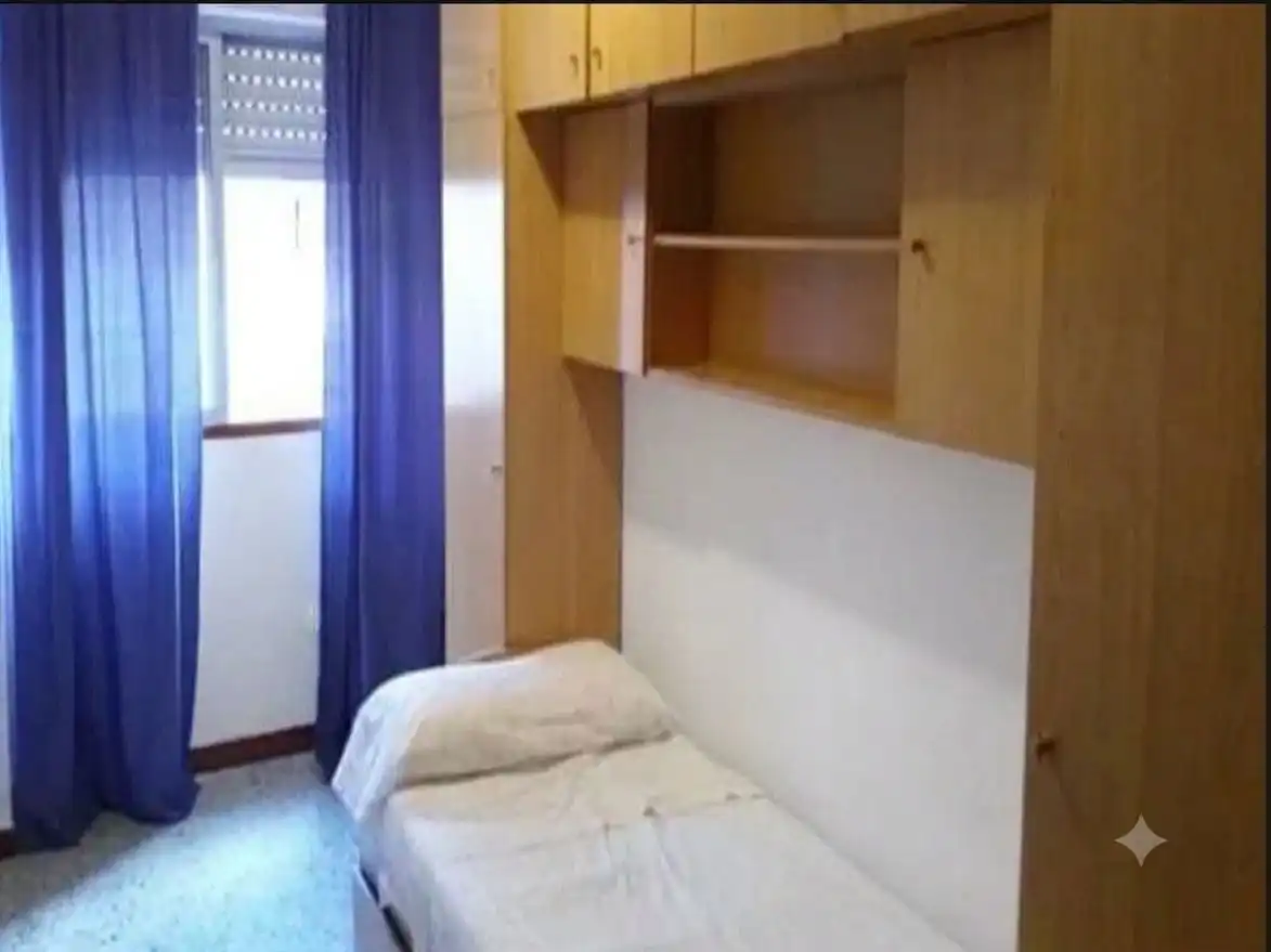 Pis en venda a Avinguda del Doctor Fleming, 27, Joc de la Bola - Camps d'Esports Dormitori de Pis en venda en Lleida amb Aire condicionat, Calefacció i Moblat