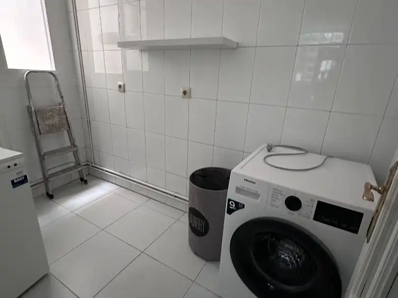 Flat for rent in Rúa de Bonaval, 17, Campus Norte - San Caetano Bathroom of Flat for rent in Santiago de Compostela with Heating, Parquet flooring and Storage room