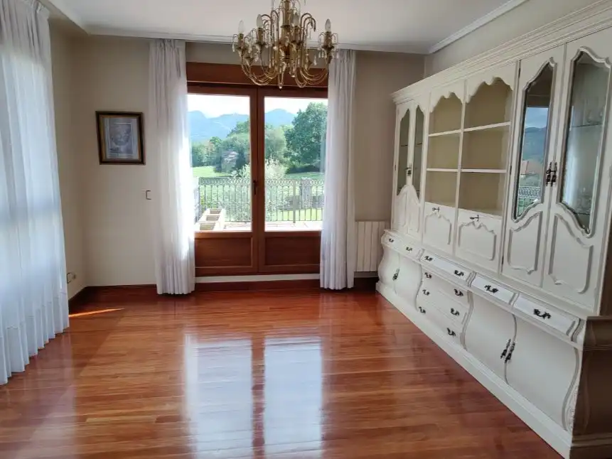 Comedor de Casa o chalet en venta en Sopuerta con Calefacción, Jardín privado y Parquet