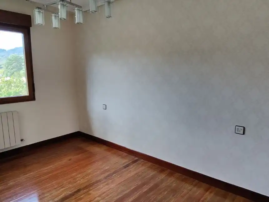 Casa o chalet en venta en Sopuerta con Calefacción, Jardín privado y Parquet