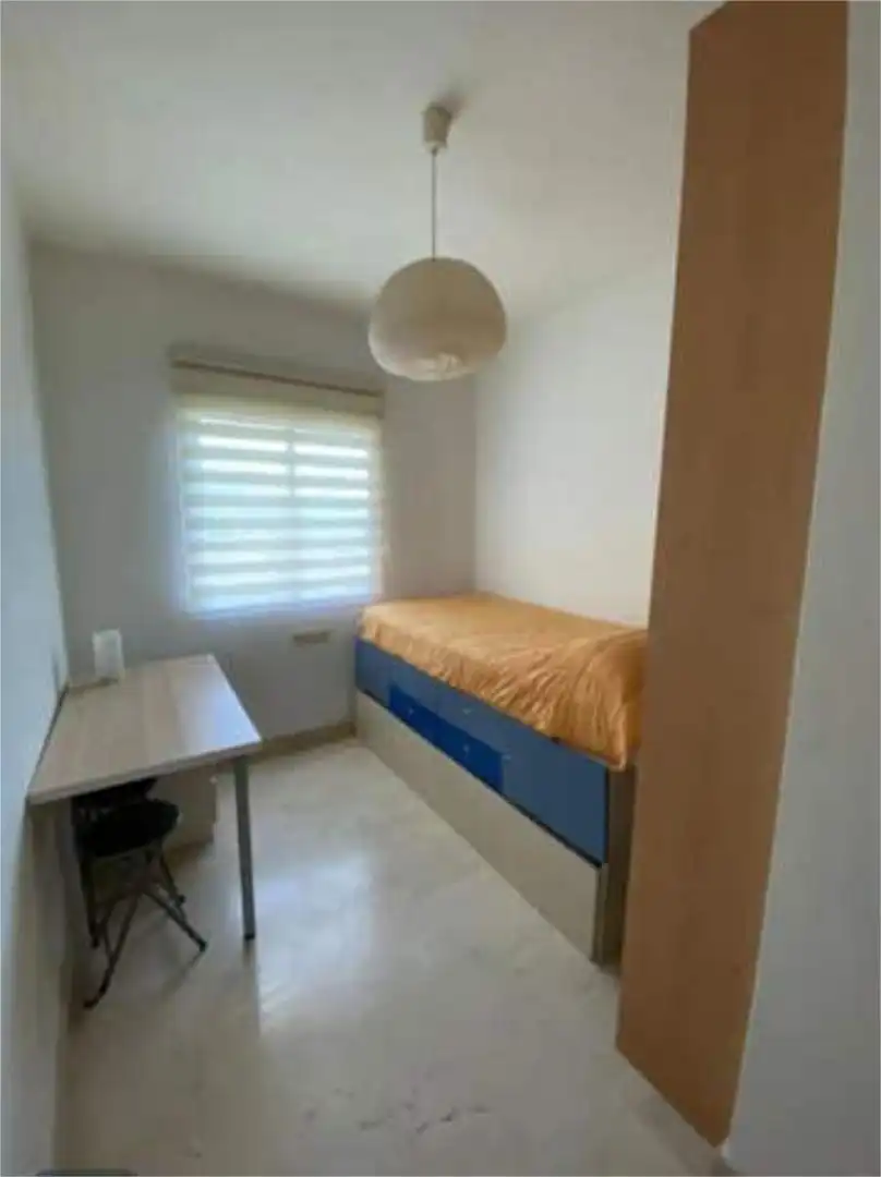 Bedroom of Flat for rent in Sevilla  with Heating and Furnished