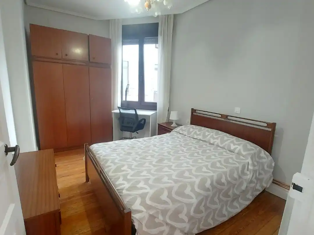 Flat for rent in Calle General Eguía, 50, Basurtu Bedroom of Flat for rent in Bilbao with Balcony