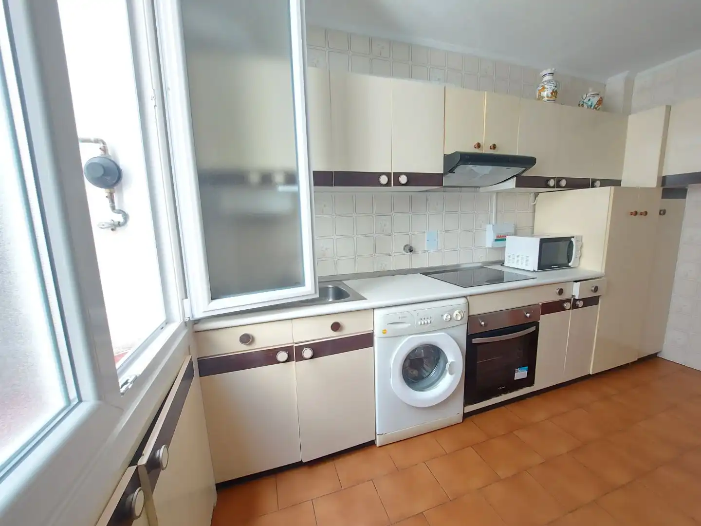 Flat for rent in Calle General Eguía, 50, Basurtu Kitchen of Flat for rent in Bilbao with Balcony