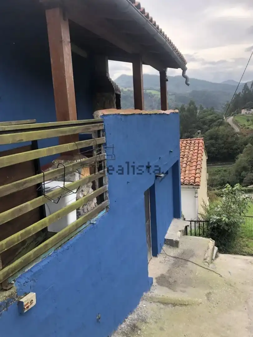 Detached homes for sale in Lugar la Mortera, 24, Parroquias Sur - La Manjoya Balcony of Detached homes for sale in Oviedo with Balcony