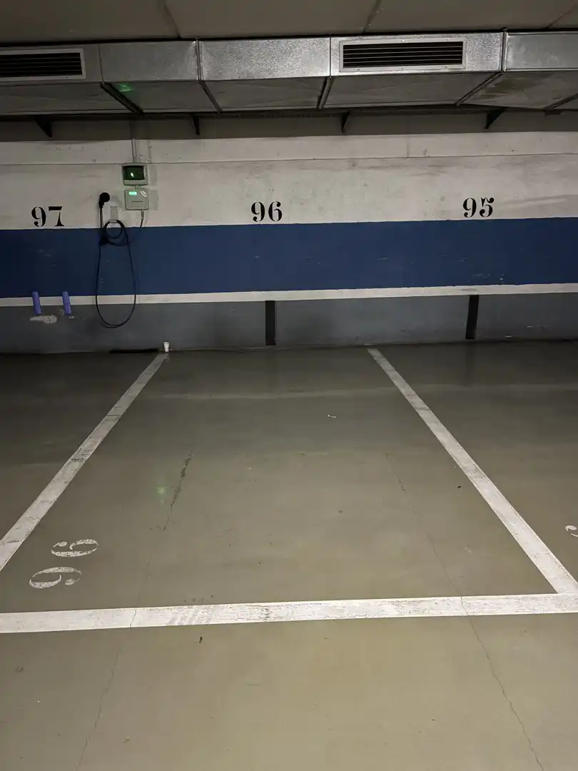 Garage for rent in Calle de Miguel Hernández, 16, Canyelles Parking of Garage for rent in Barcelona