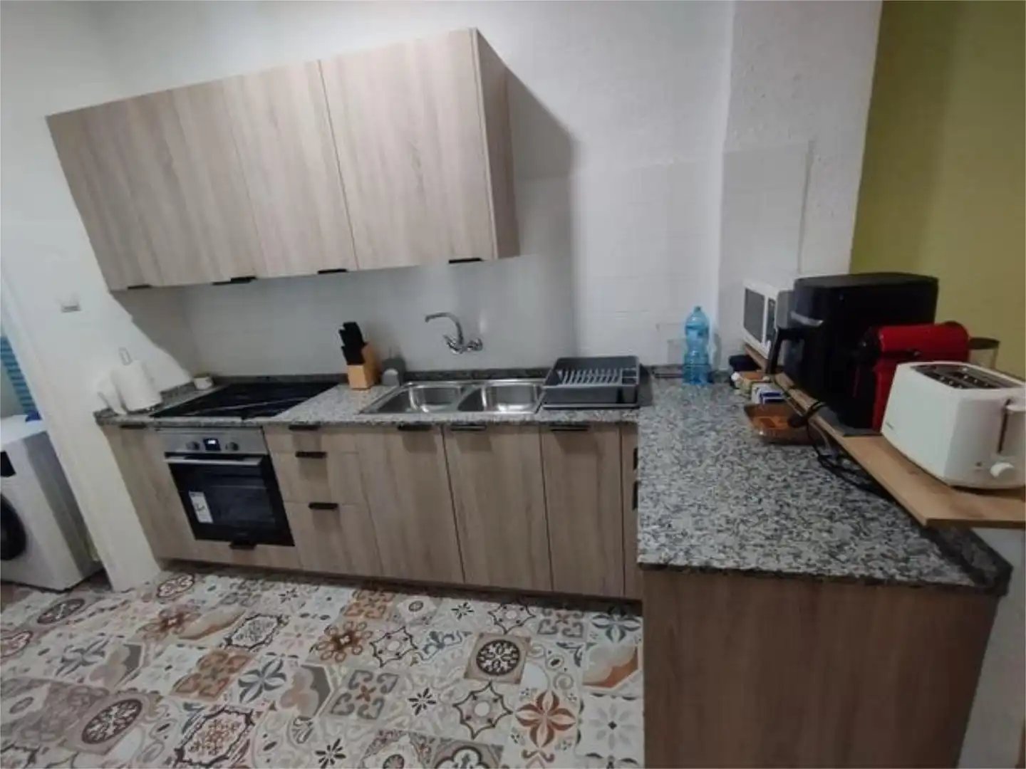 Piso de alquiler en Sants Patrons Cocina de Piso de alquiler en Alzira con Terraza y Amueblado