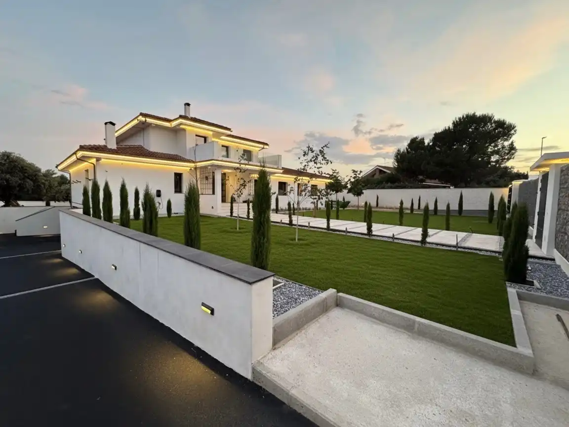 Flat for sale in Avenida de los Rosales, 1, Mojadillas - Parque de las Infantas - El Paraiso Exterior view of Flat for sale in Valdemorillo with Heating, Private garden and Terrace