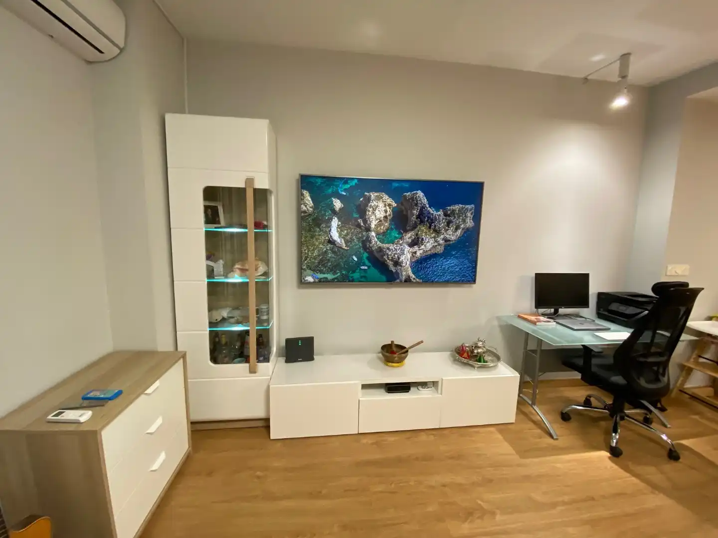 Flat for rent in Plaza Nuevo Zaidin, 1, Barrio de Zaidín Living room of Flat for rent in Granada with Air Conditioner, Heating and Parquet flooring