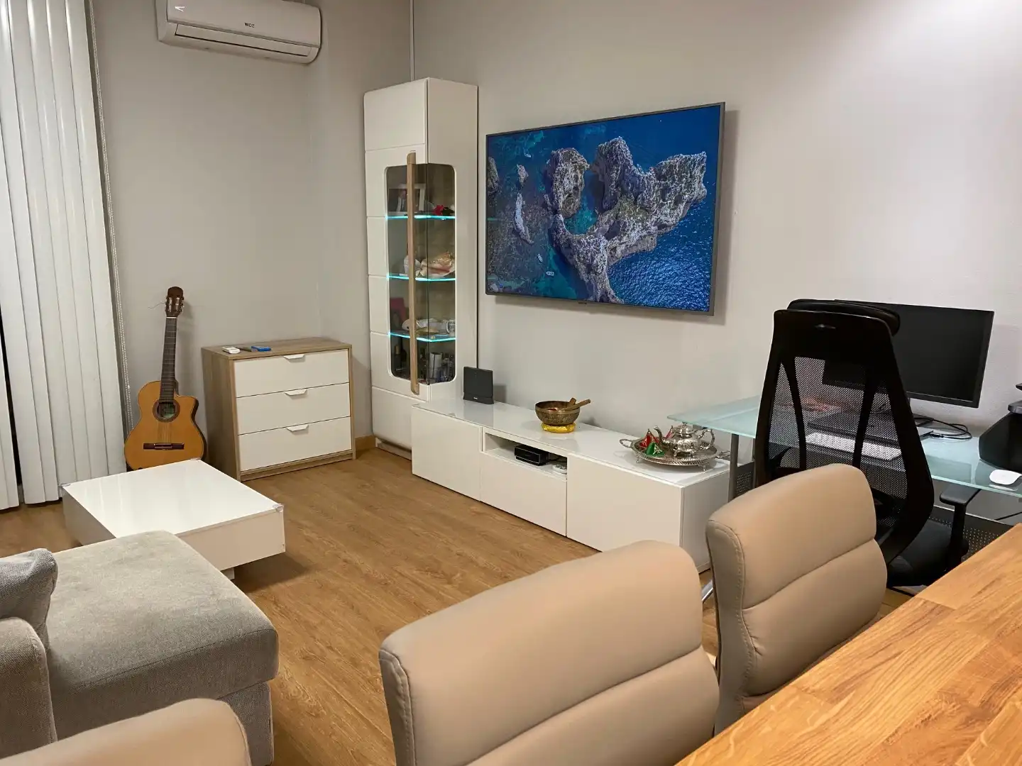Flat for rent in Plaza Nuevo Zaidin, 1, Barrio de Zaidín Living room of Flat for rent in Granada with Air Conditioner, Heating and Parquet flooring