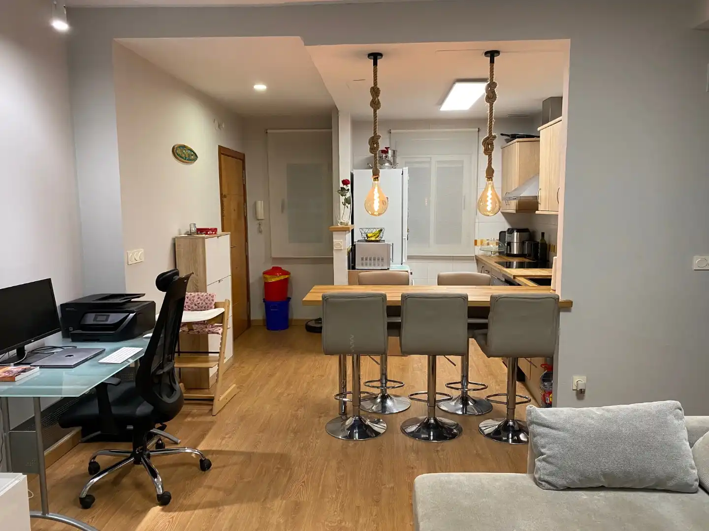 Flat for rent in Plaza Nuevo Zaidin, 1, Barrio de Zaidín Kitchen of Flat for rent in Granada with Air Conditioner, Heating and Parquet flooring
