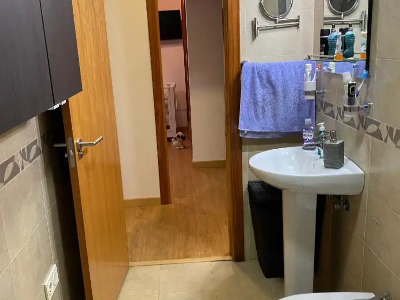 Flat for rent in Plaza Nuevo Zaidin, 1, Barrio de Zaidín Bathroom of Flat for rent in Granada with Air Conditioner, Heating and Parquet flooring