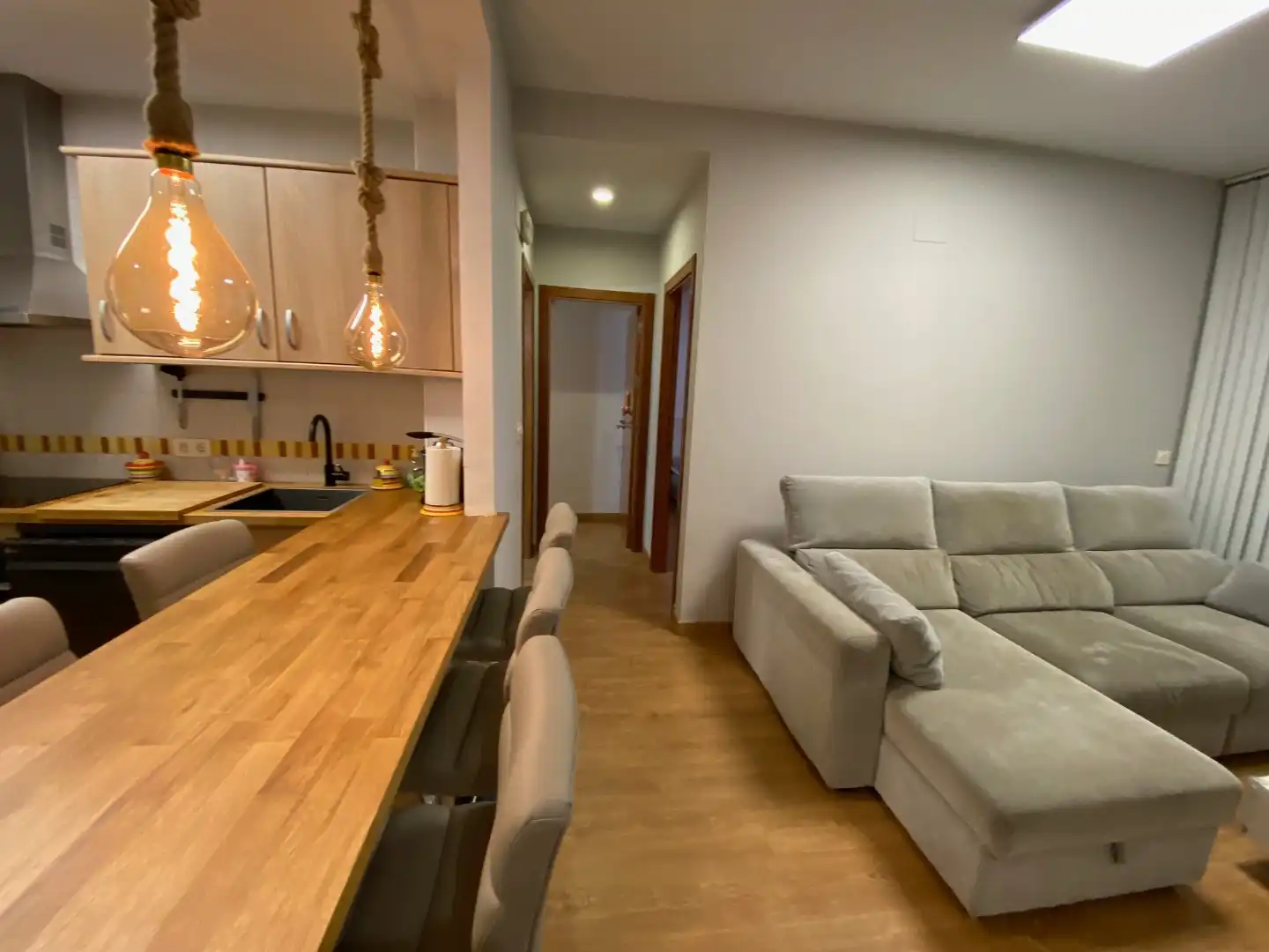 Flat for rent in Plaza Nuevo Zaidin, 1, Barrio de Zaidín Living room of Flat for rent in Granada with Air Conditioner, Heating and Parquet flooring