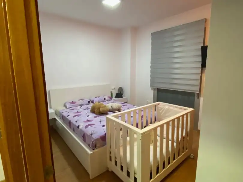 Flat for rent in Plaza Nuevo Zaidin, 1, Barrio de Zaidín Bedroom of Flat for rent in Granada with Air Conditioner, Heating and Parquet flooring