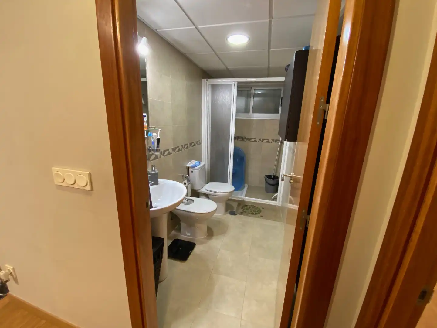 Flat for rent in Plaza Nuevo Zaidin, 1, Barrio de Zaidín Bathroom of Flat for rent in Granada with Air Conditioner, Heating and Parquet flooring