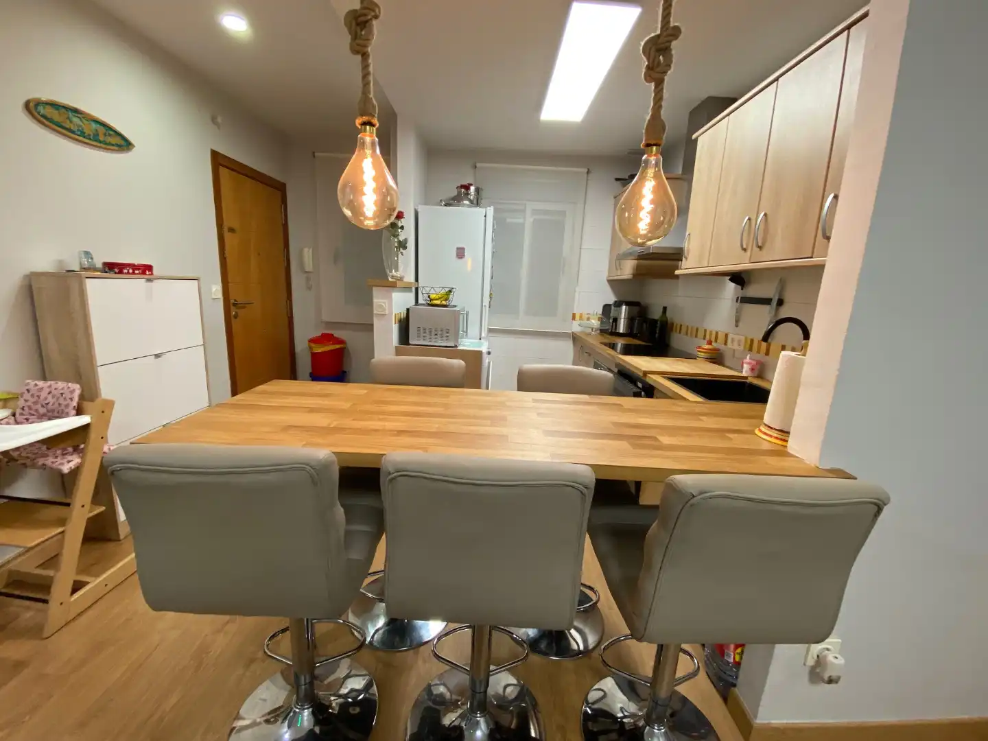 Flat for rent in Plaza Nuevo Zaidin, 1, Barrio de Zaidín Kitchen of Flat for rent in Granada with Air Conditioner, Heating and Parquet flooring