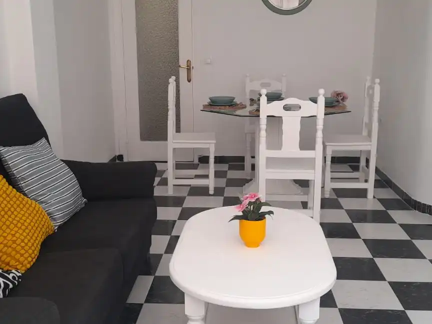 Wohnung zur Miete in Pasaje Gorbea, 2, Los Castillejos - La Trinidad Esszimmer von Wohnung zur Miete in Málaga Capital