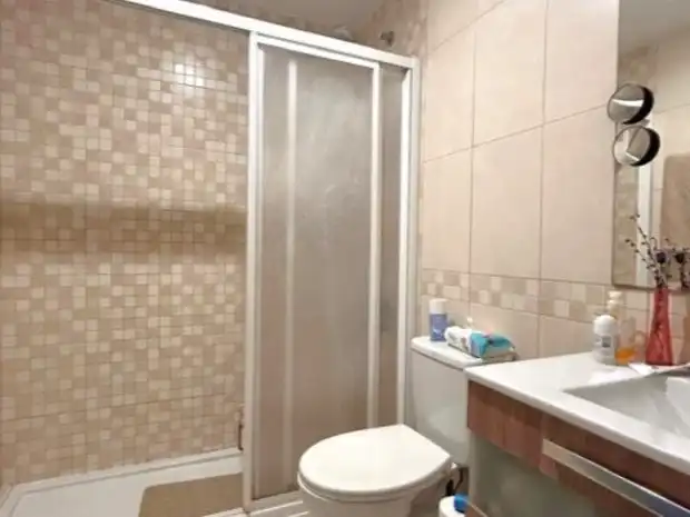 Flat for rent in Calle Doctor Cristóbal Ruiz Méndez, 27, Huerta Nueva Bathroom of Flat for rent in Estepona with Air Conditioner, Heating and Parquet flooring