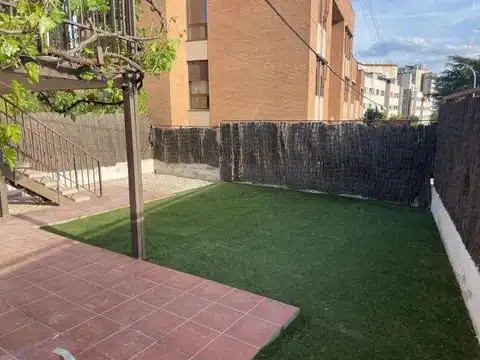 Houses for rent in Calle de Otero y Delage, 57, Peñagrande Garden of Houses for rent in Madrid with Air Conditioner, Heating and Private garden