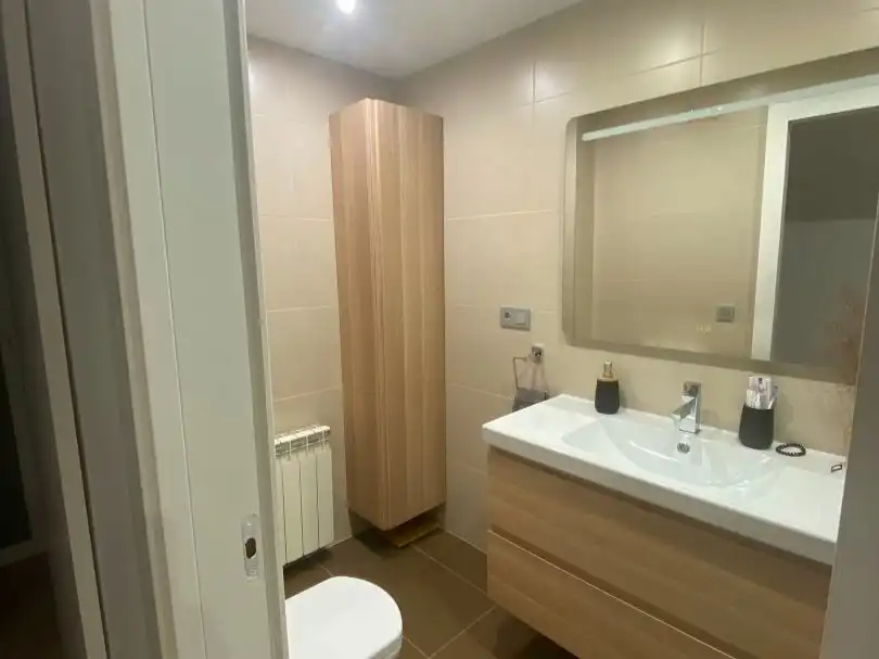 Bathroom of Flat for sale in Lleida  with Heating, Private garden and Parquet flooring