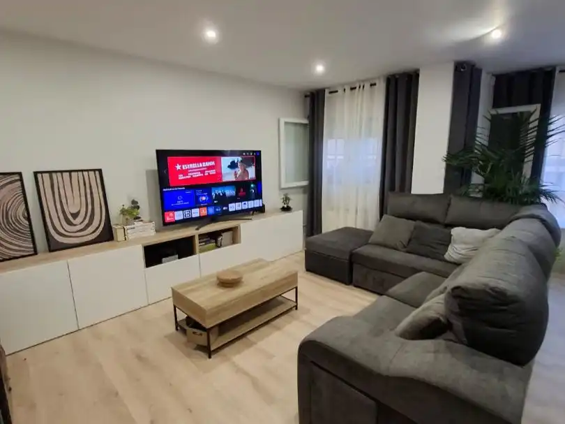 Living room of Flat for sale in Lleida  with Heating, Private garden and Parquet flooring