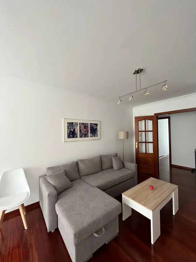 Flat for rent in Urbanización Monte Balado, 29, Brión Living room of Flat for rent in Brión with Heating, Private garden and Parquet flooring
