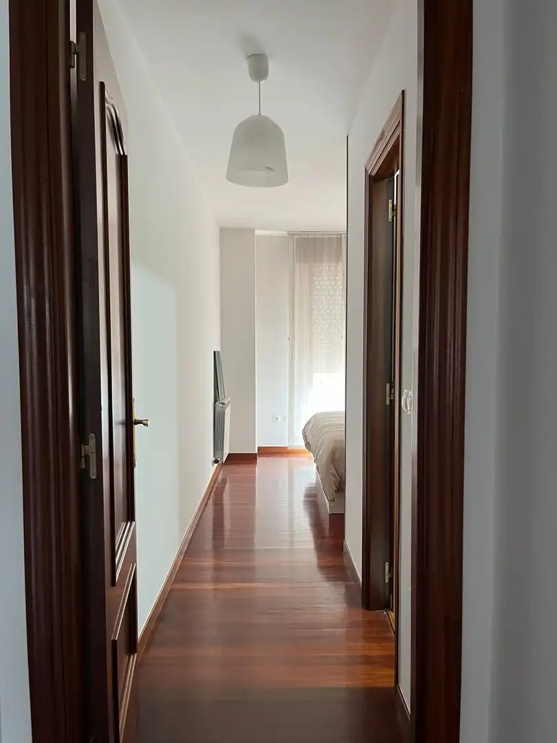 Flat for rent in Urbanización Monte Balado, 29, Brión Flat for rent in Brión with Heating, Private garden and Parquet flooring