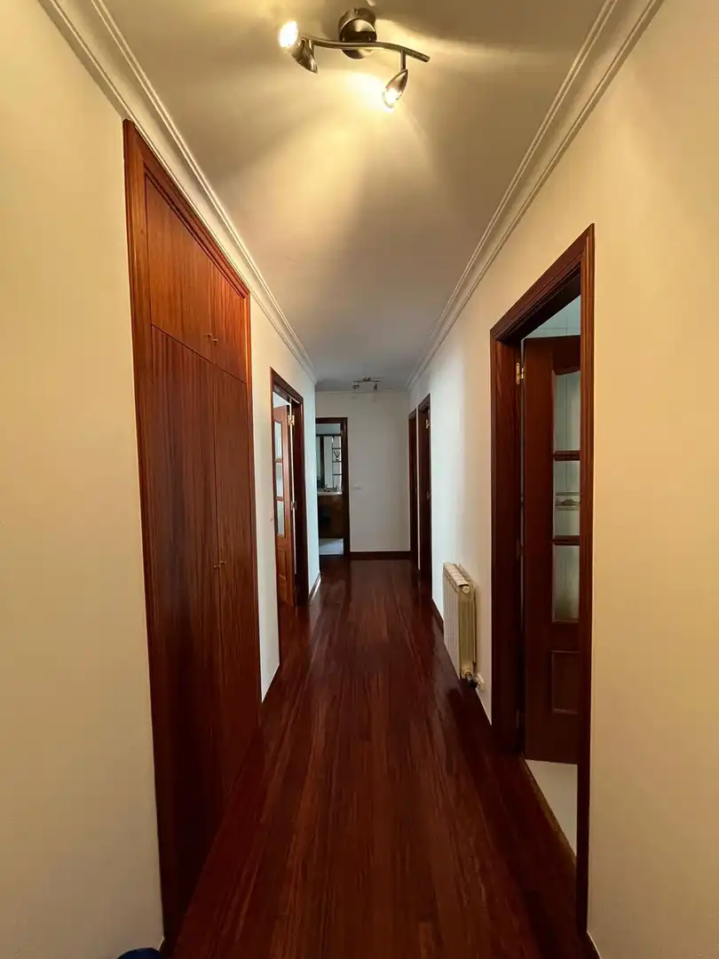 Flat for rent in Urbanización Monte Balado, 29, Brión Flat for rent in Brión with Heating, Private garden and Parquet flooring