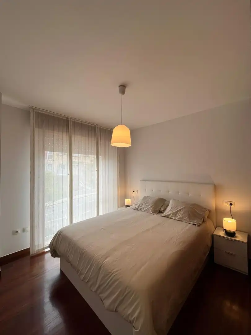 Flat for rent in Urbanización Monte Balado, 29, Brión Bedroom of Flat for rent in Brión with Heating, Private garden and Parquet flooring