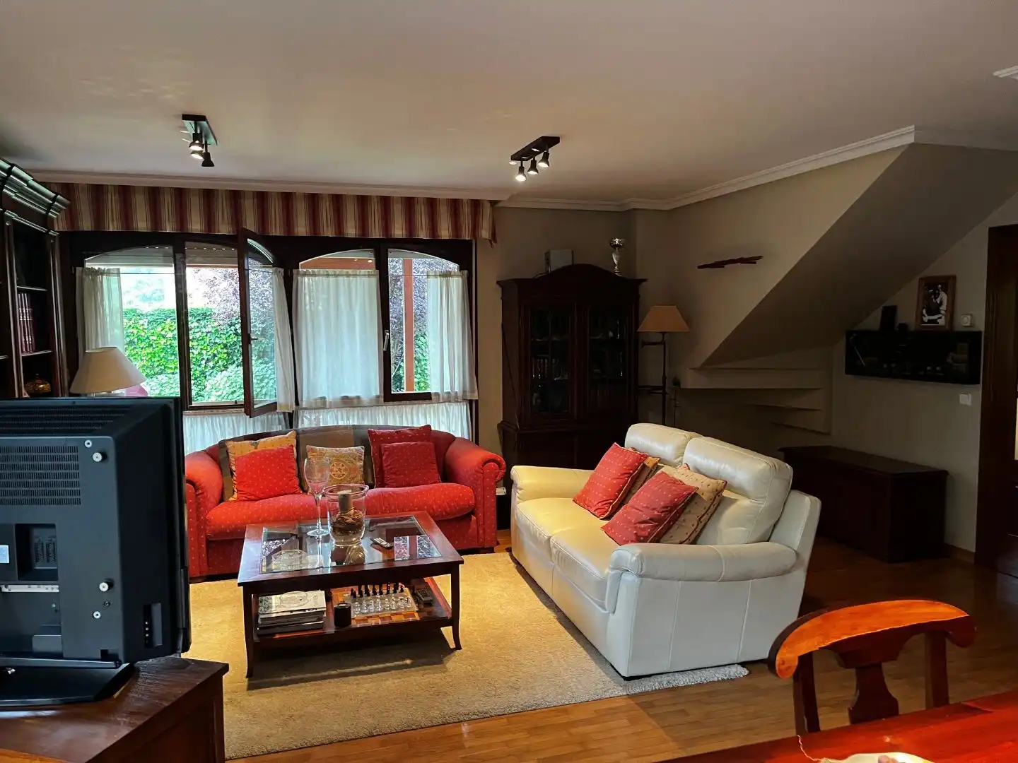 Casa o xalet en venda a Viella - Granda - Meres Sala d'estar de Casa o xalet en venda en Siero