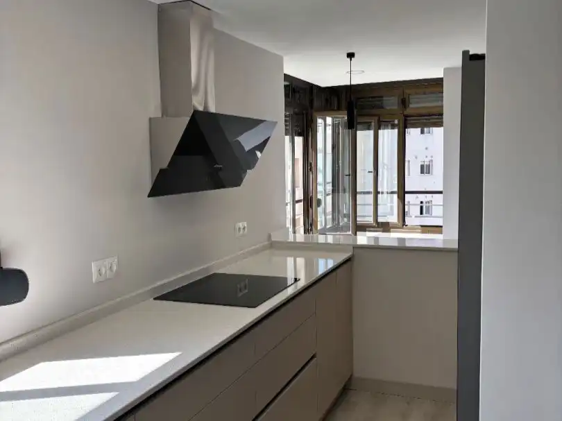 Flat for sale in Calle Danza Invisible, 4, El Bajondillo Kitchen of Flat for sale in Torremolinos with Private garden, Parquet flooring and Terrace