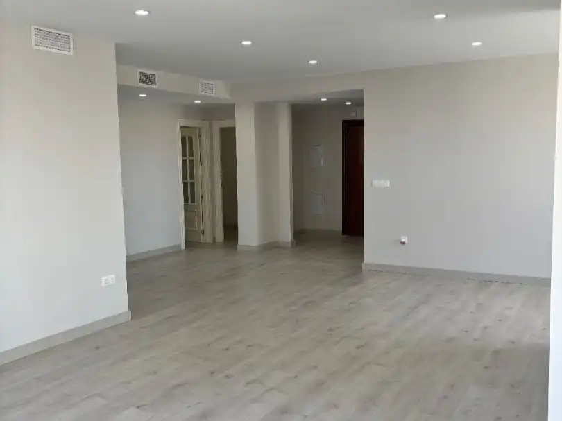 Flat for sale in Calle Danza Invisible, 4, El Bajondillo Flat for sale in Torremolinos with Private garden, Parquet flooring and Terrace