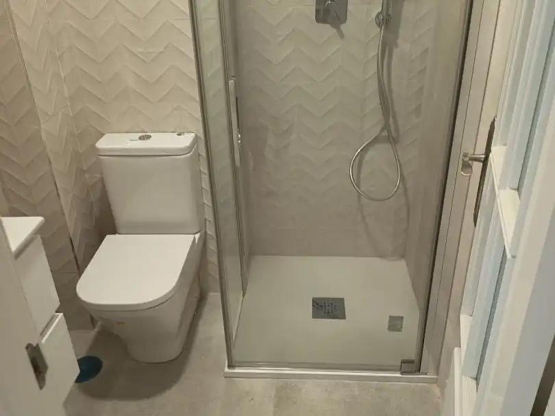 Flat for sale in Calle Danza Invisible, 4, El Bajondillo Bathroom of Flat for sale in Torremolinos with Private garden, Parquet flooring and Terrace