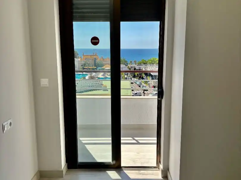 Flat for sale in Calle Danza Invisible, 4, El Bajondillo Balcony of Flat for sale in Torremolinos with Private garden, Parquet flooring and Terrace