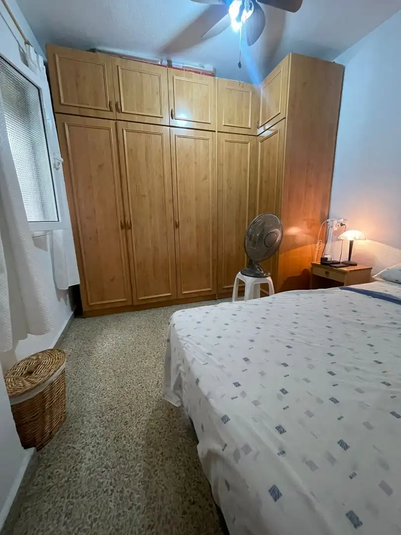 Room in Calle Almenillas, 4, Camino de Ronda Room in Calle Almenillas, 4, Camino de Ronda