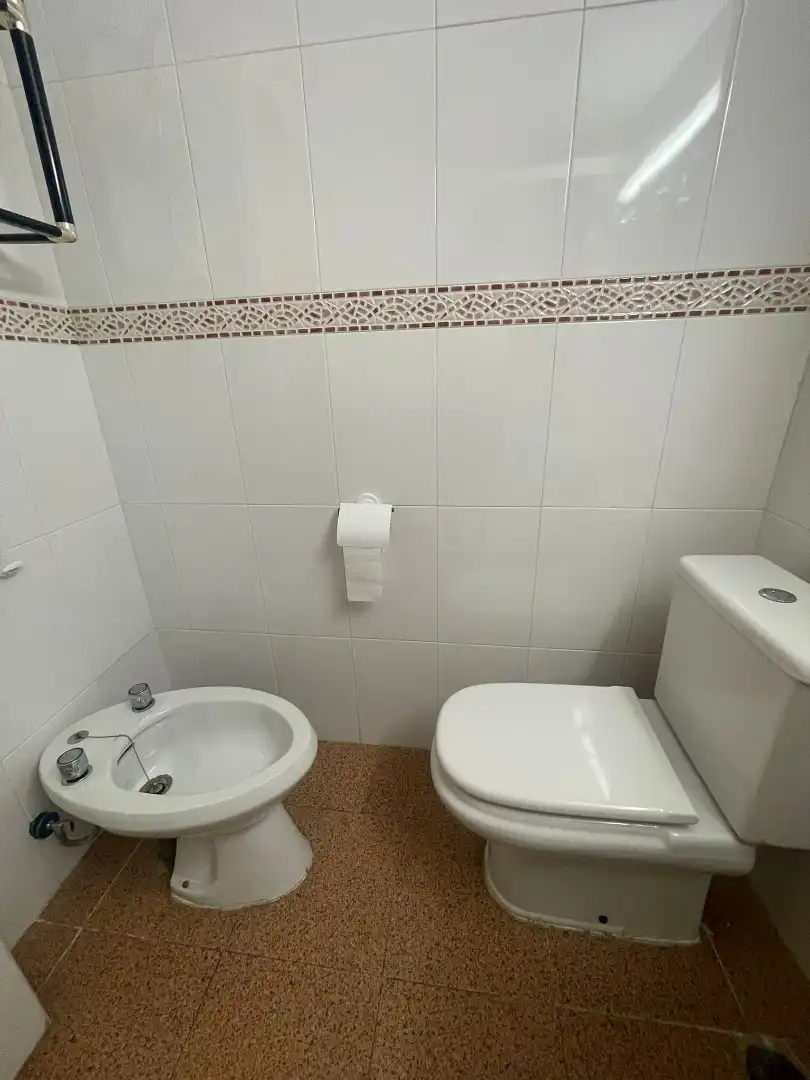 Room in Calle Almenillas, 4, Camino de Ronda Room in Calle Almenillas, 4, Camino de Ronda