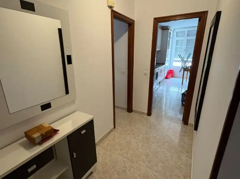 Piso en venta en Calzada de Sar, 2, Castiñeiriño - Cruceiro de Sar Piso en venta en Santiago de Compostela con Calefacción, Trastero y Amueblado
