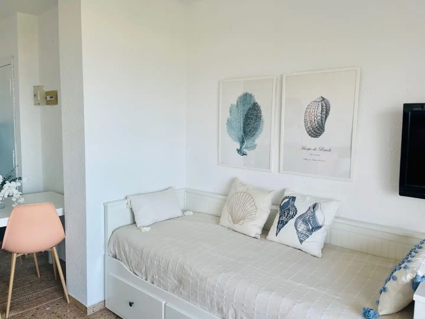Apartments for rent in Avinguda Massamagrell, 7, Platja de la Pobla de Farnals Bedroom of Apartments for rent in La Pobla de Farnals with Air Conditioner, Swimming Pool and Furnished