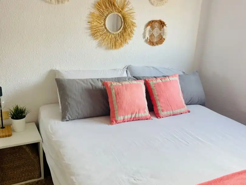 Apartments for rent in Avinguda Massamagrell, 7, Platja de la Pobla de Farnals Bedroom of Apartments for rent in La Pobla de Farnals with Air Conditioner, Swimming Pool and Furnished
