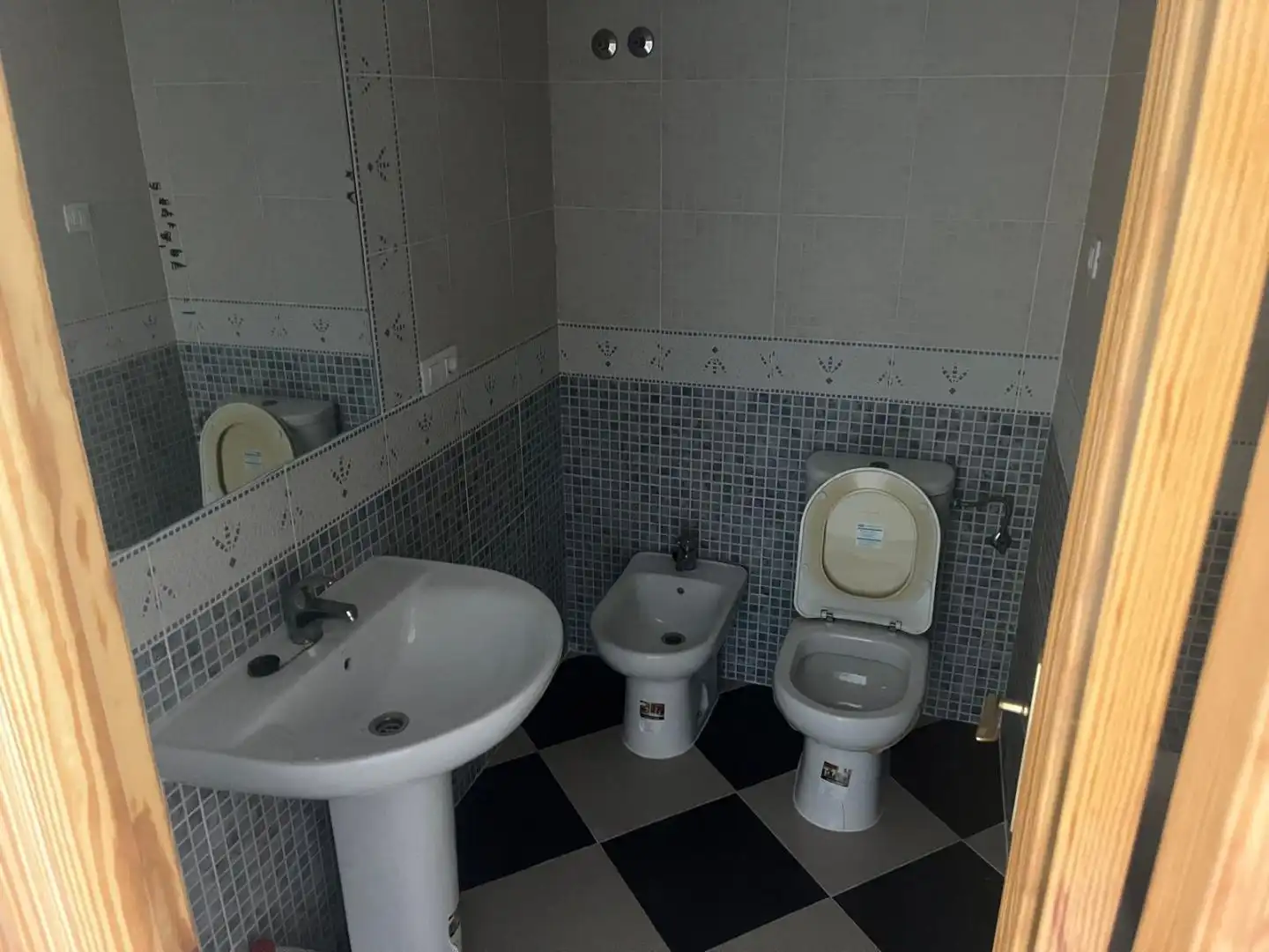 Flat for sale in Carrer Baleares, 19, Moncófar Playa Bathroom of Flat for sale in Moncofa with Terrace, Storage room and Swimming Pool