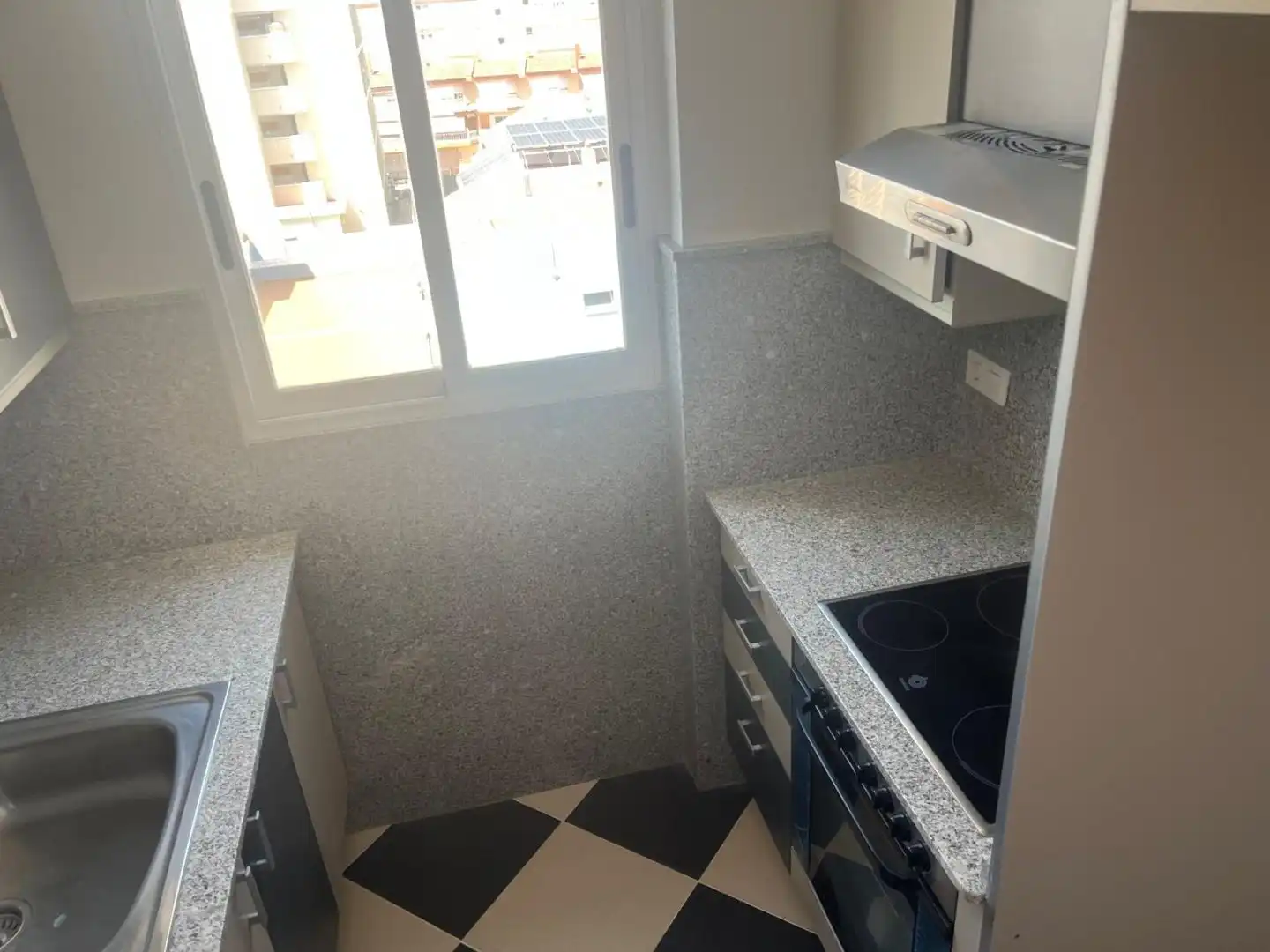 Flat for sale in Carrer Baleares, 19, Moncófar Playa Kitchen of Flat for sale in Moncofa with Terrace, Storage room and Swimming Pool