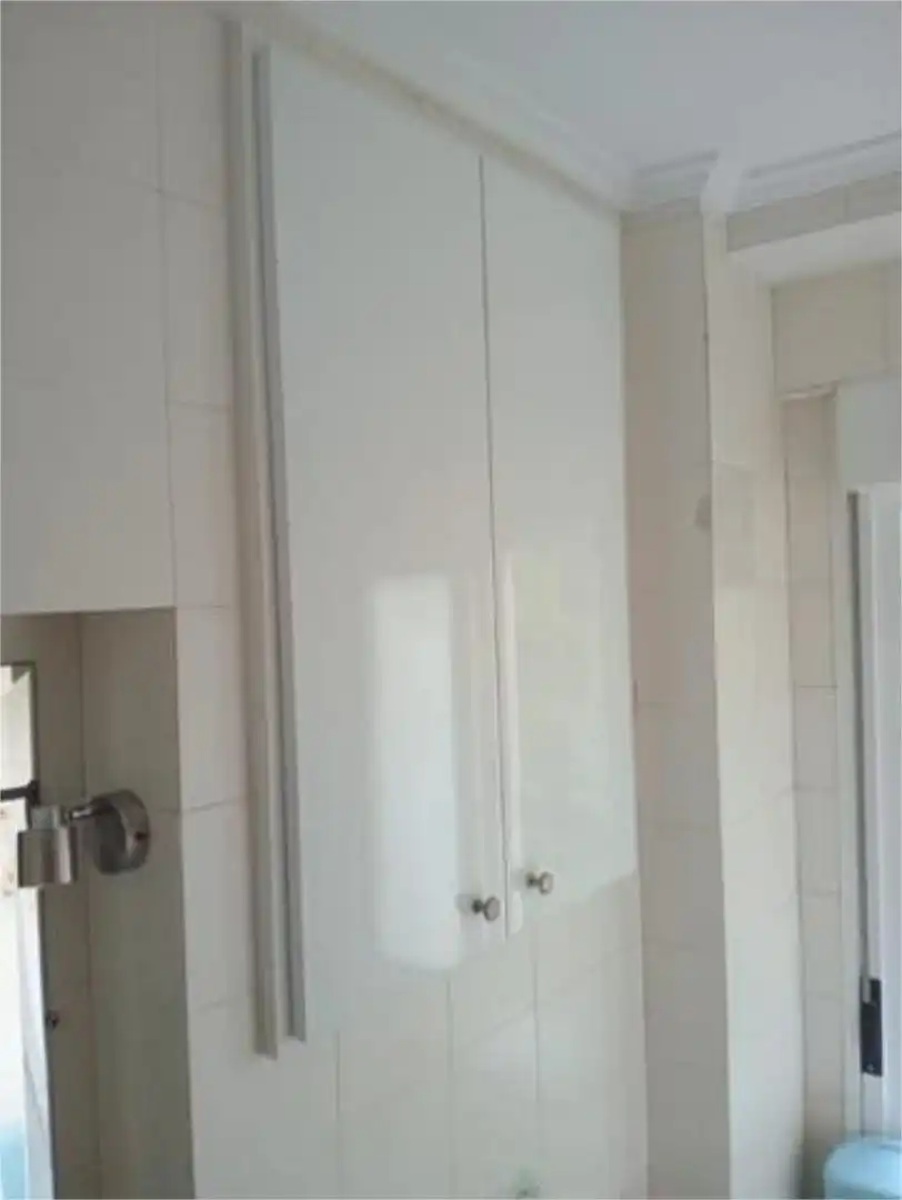 Flat for rent in Cuatro Caminos Bathroom of Flat for rent in Santander with Furnished