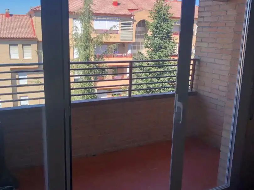 Flat for rent in Avenida de Pulianas, 24, San Francisco Javier Balcony of Flat for rent in Granada with Air Conditioner, Heating and Private garden