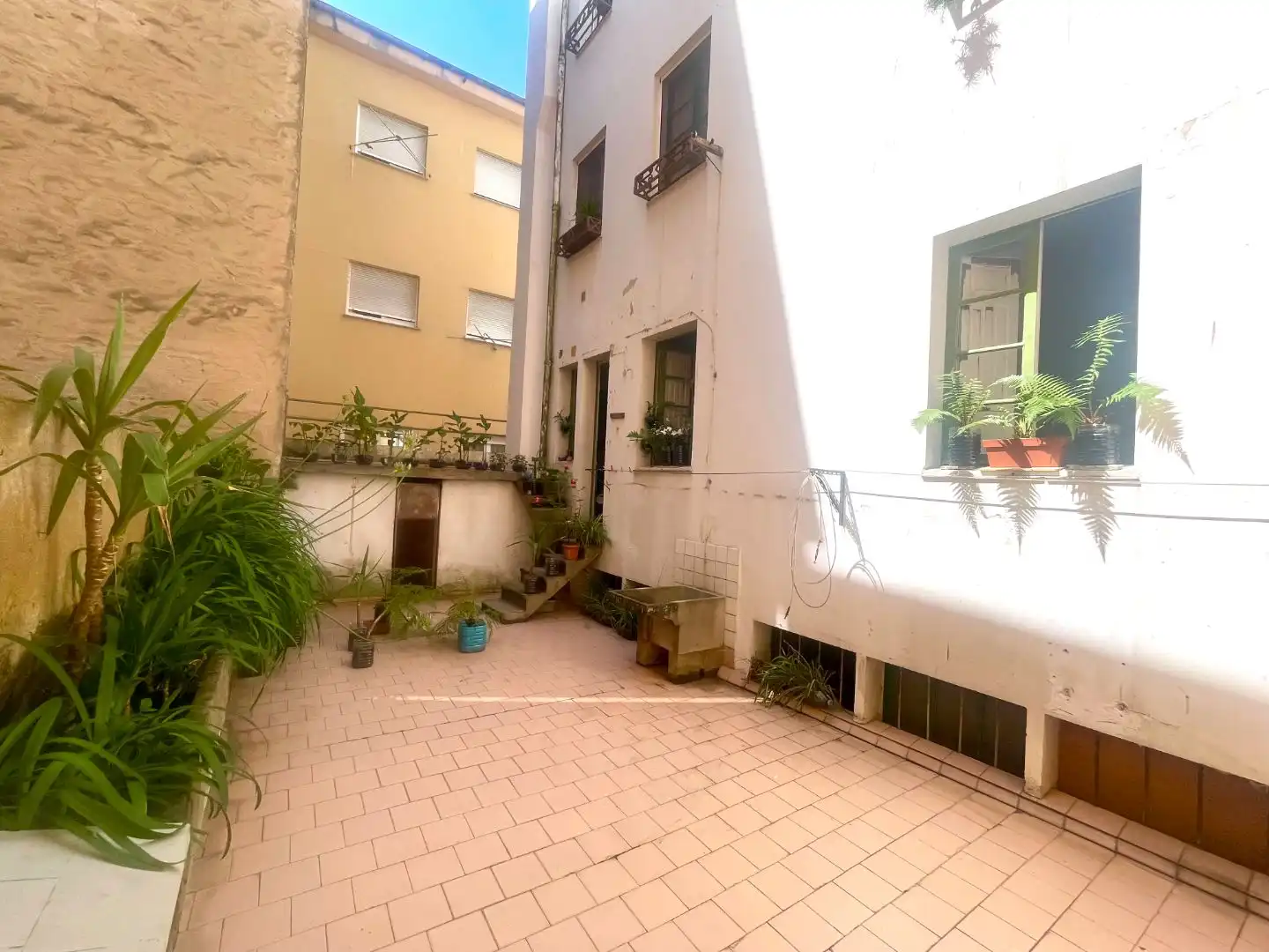 Wohnung zum Verkauf in Valdés - Luarca Außenansicht von Wohnung zum Verkauf in Valdés - Luarca mit Terrasse