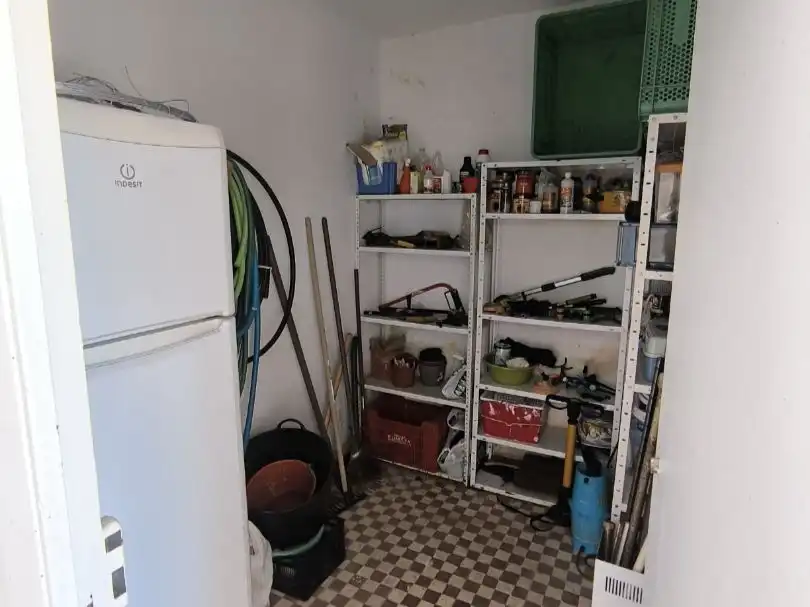 Wohnung zum Verkauf in Almonte mit Heizung, Privatgarten und Terrasse