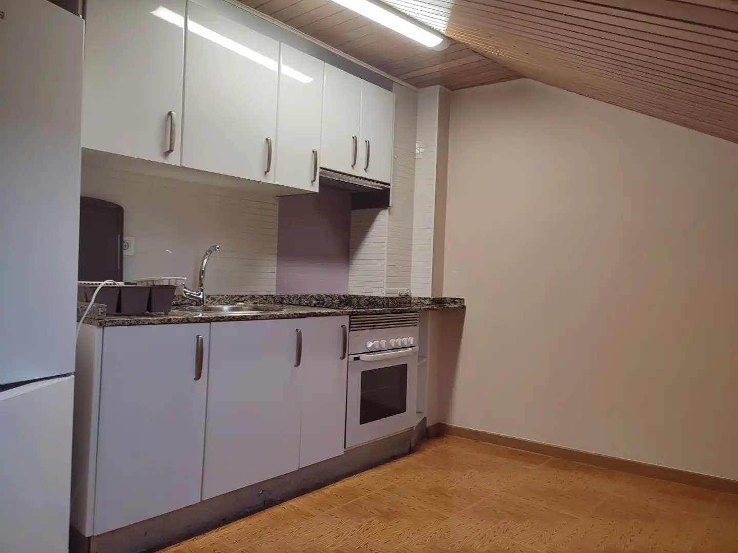 Flat for rent in Rúa da Rabadeira, 62, Cabral - Candeán Kitchen of Flat for rent in Vigo with Storage room and Community parking