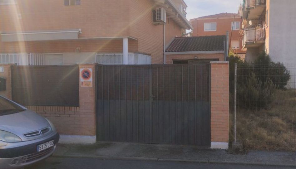 Casa o chalet en venta en Calle Azorín, 11, Yunquera de Henares, Guadalajara - imagen 1 Foto 1 de Casa o chalet en venta en Calle Azorín, 11, Yunquera de Henares, Guadalajara