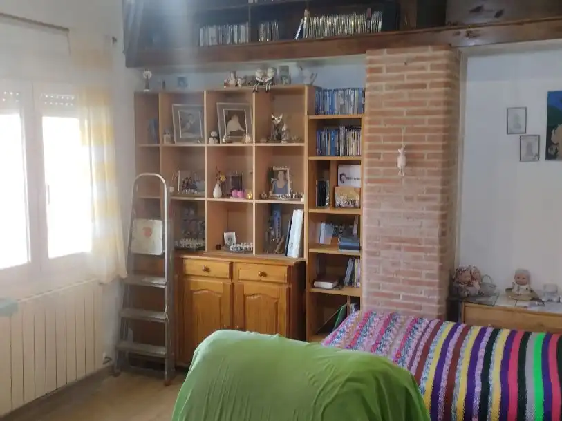 Casa o chalet en venta en Calle Azorín, 11, Yunquera de Henares Sala de estar de Casa o chalet en venta en Yunquera de Henares con Aire acondicionado, Calefacción y Terraza