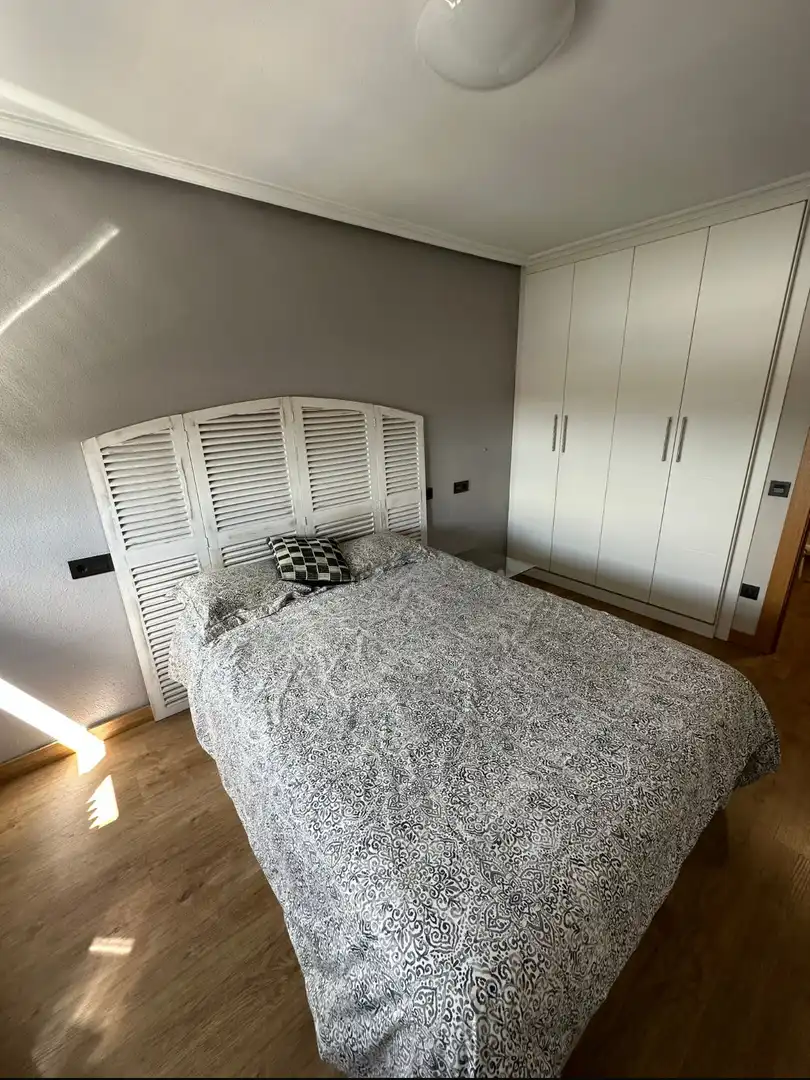 Piso de alquiler en Calle Jamaica, 24, Rollo - Puente Ladrillo Habitación de Piso de alquiler en Salamanca con Calefacción, Jardín privado y Parquet